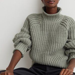 H&M Knit Sweater Light khaki green